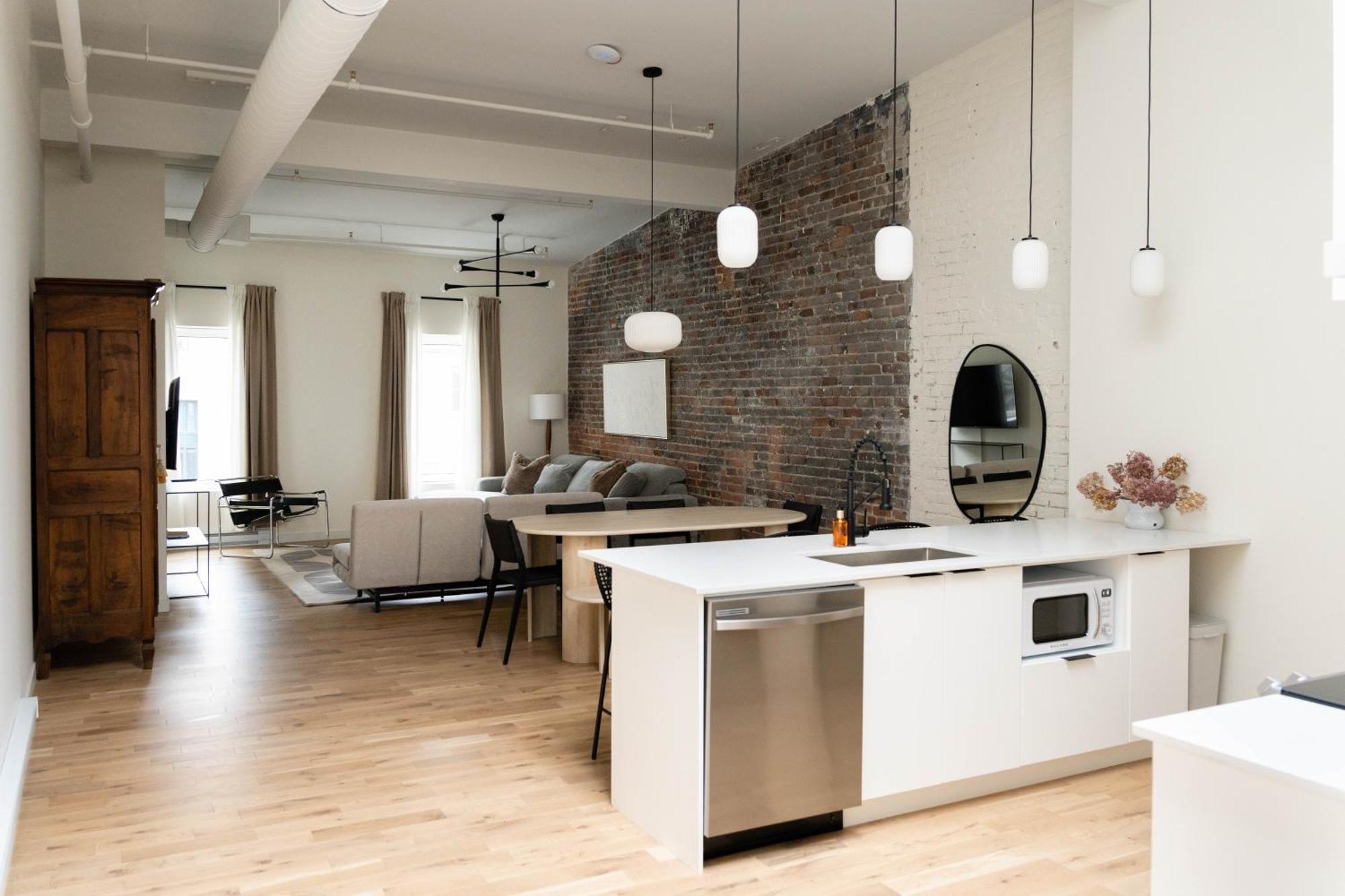 Maison Place Jacques-cartier By Luxury In Transit *
