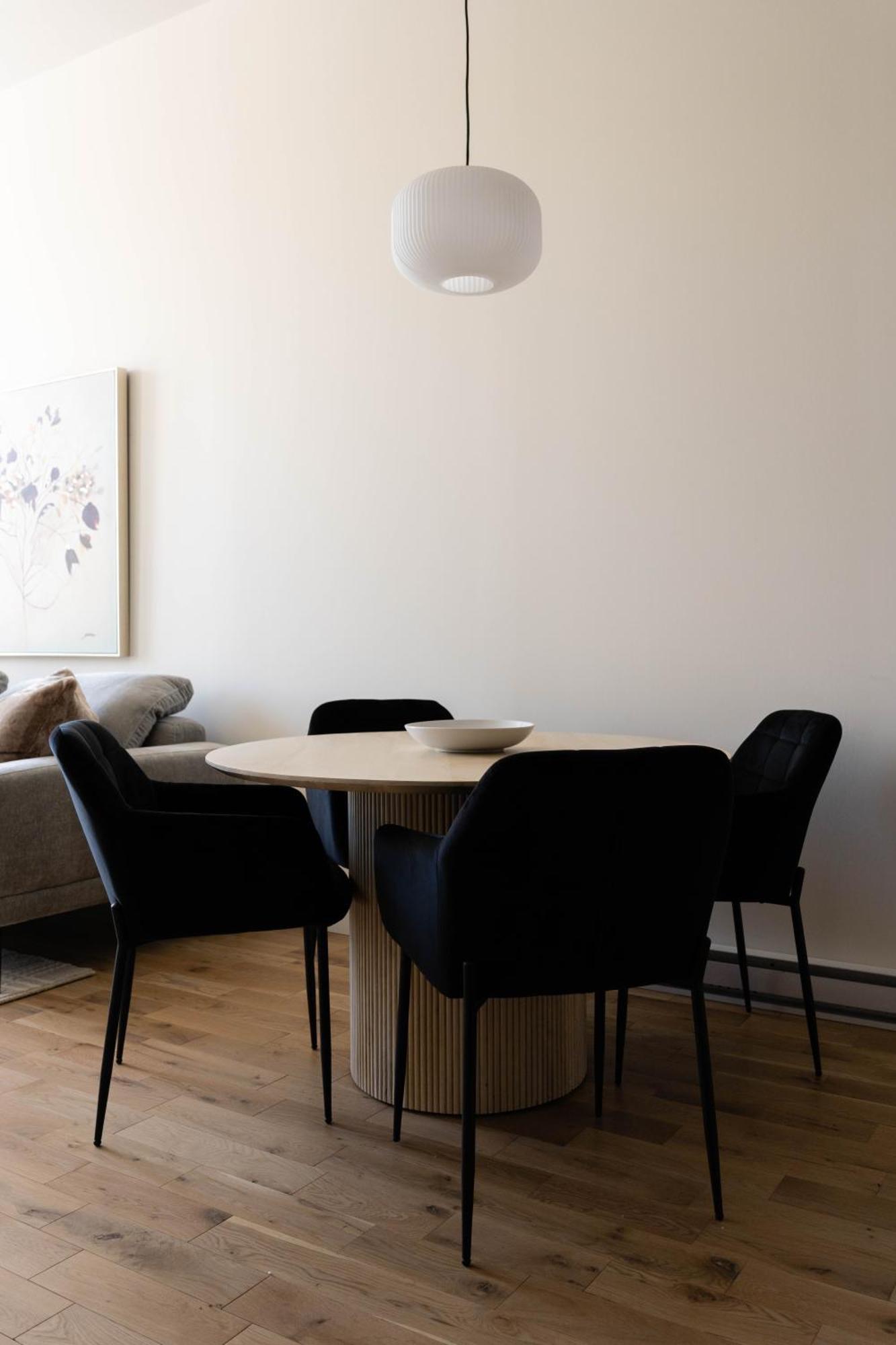 Apartment Maison Place Jacques-cartier By Luxury In Transit Montreal