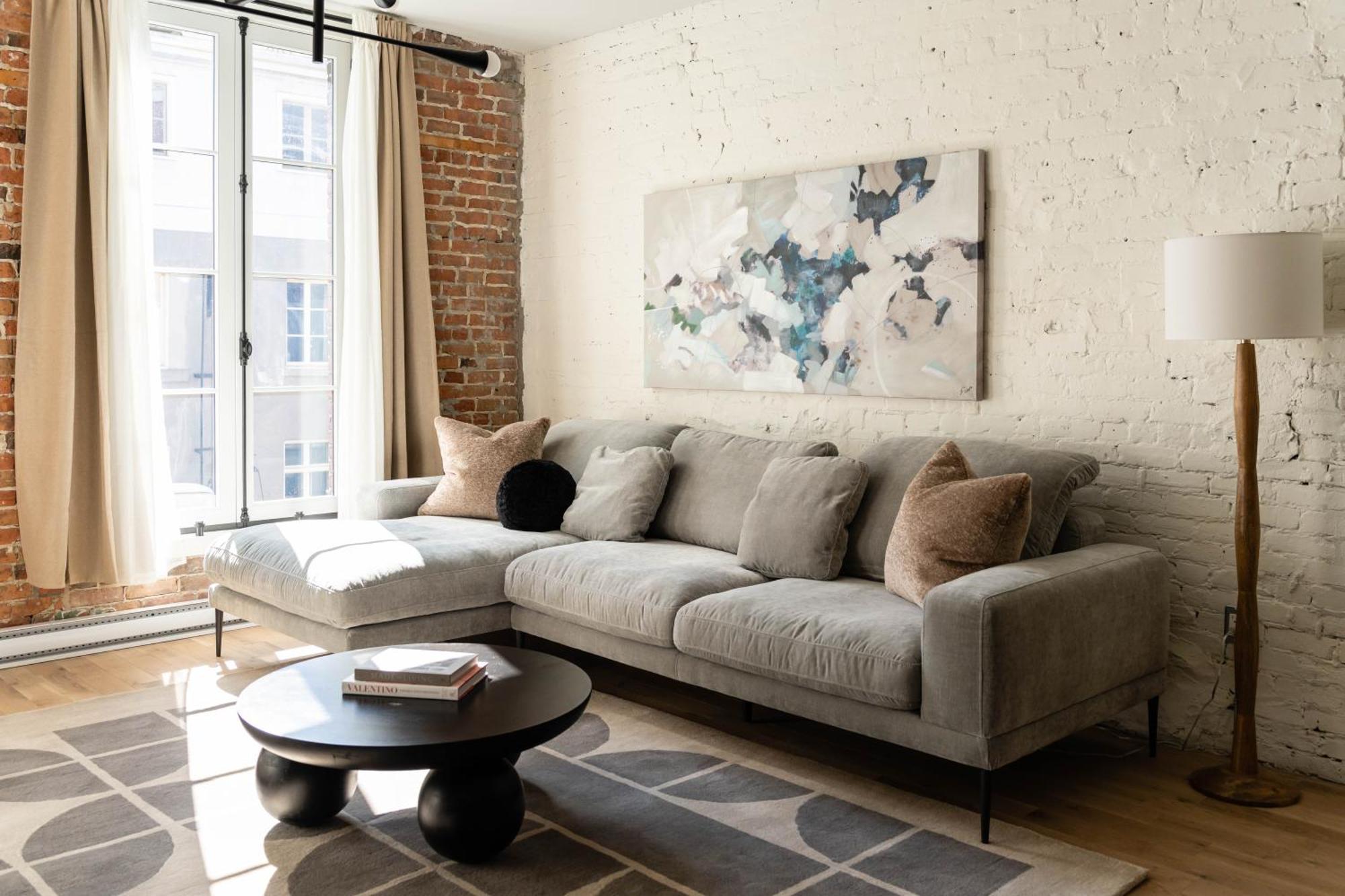 Apartment Maison Place Jacques-cartier By Luxury In Transit Montreal
